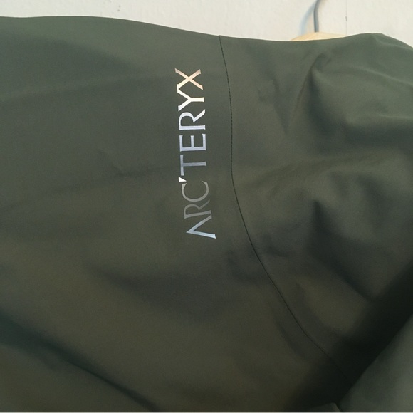 Arcteryx Sentinel AR Gor Tex Ski Shell Jacket - Picture 11 of 15